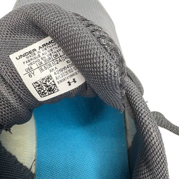 Under Armour Charged Assert 10 Sneakers Boys Size Y6 Blue Gray New - Picture 3 of 9